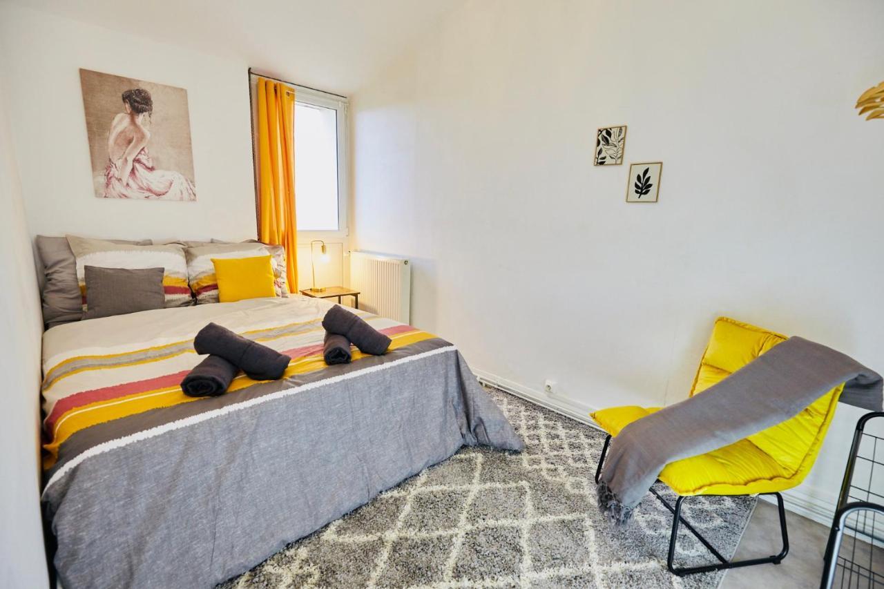 טרואה Mona Lisa : Superbe Loft Centre Ville - Parking Gratuit - Wifi Ultra Rapide-Appareil Massage-Netflix-Jeu Societe מראה חיצוני תמונה